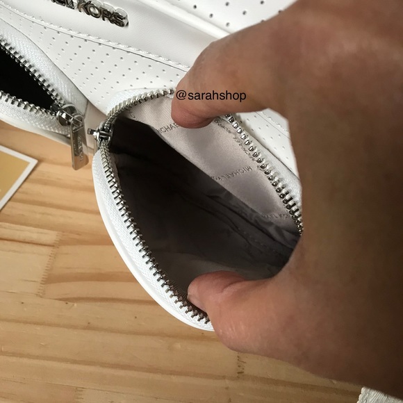 🌼Michael Kors Purse - Picture 12 of 13